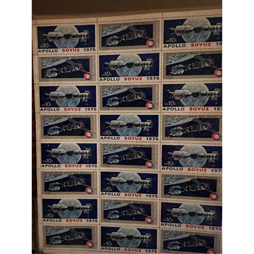 MNH 1975 Apollo Soyuz 24 10c US Postage Stamp Sheet Scott #1569 & #1570
